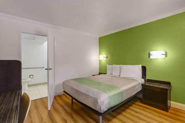 Op de foto is het object Motel 6-King City, CA te zien, gelegen in de stad King City.
