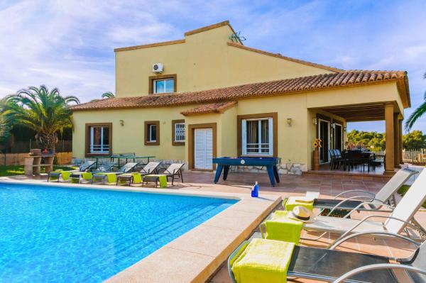 På billedet ses objektet 0350 Villa Elefante Tia beliggende i byen Jávea.