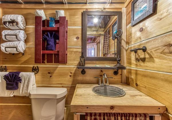 Foto 8: The Tiny Barn, 560 FREE tickets each paid day