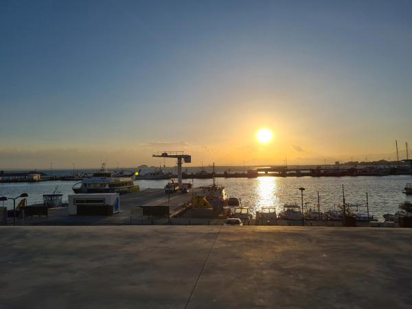 A la foto es mostra l'objecte Acogedor apartamento vistas al mar situat a la ciutat de Roses.