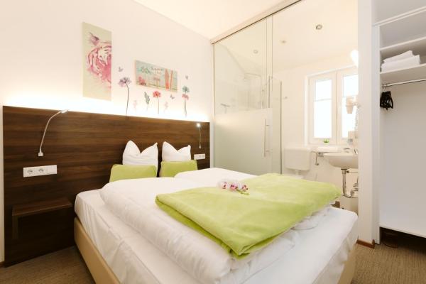 Auf dem Foto ist das Objekt Velden24 - create your own stay in der Stadt Selpritsch zu sehen.