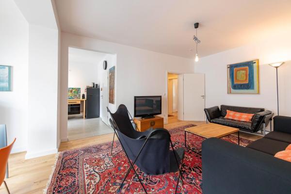 Helle Grosse Wohnung Mit Schnellem Internet - Essen