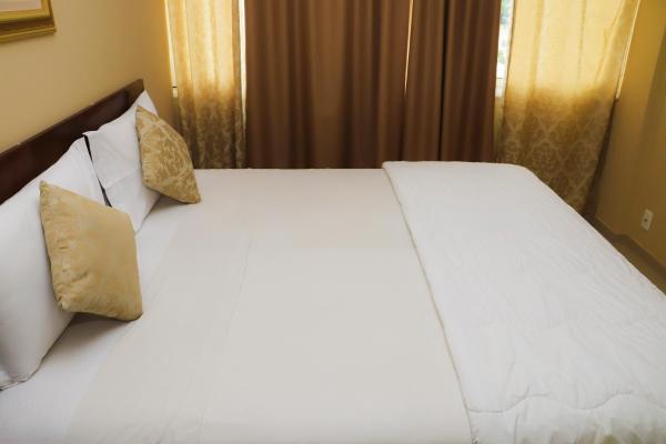 A la foto es mostra l'objecte Nuevo Hotel situat a la ciutat de Rivera.