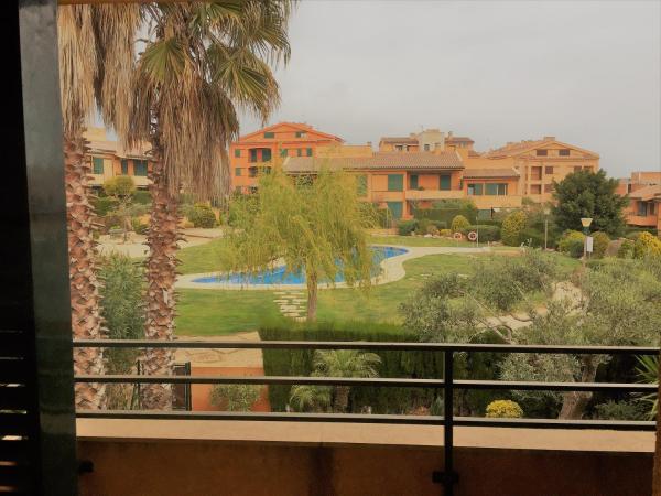 A la foto es mostra l'objecte Ongi Etorri situat a la ciutat de Calafat.