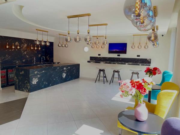 Axiom Park Hotel, London