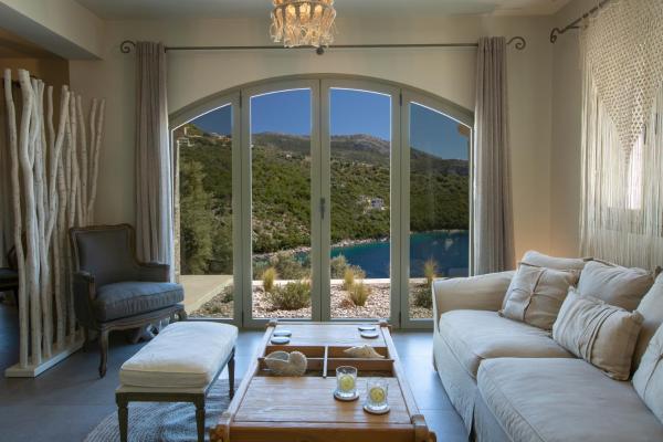 A la foto es mostra l'objecte Villa Elanthy-New Luxury villa with private sea access situat a la ciutat de Sivota.