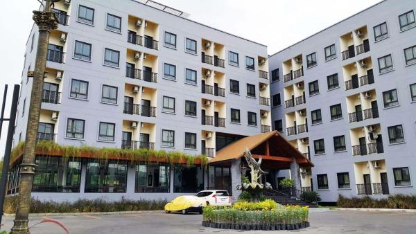 A la foto es mostra l'objecte Hotel IYA situat a la ciutat de Pathum Thani.