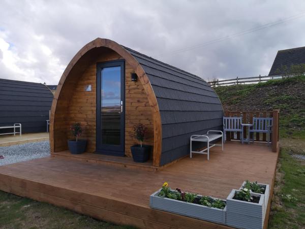 Lochview Pods - 스카이