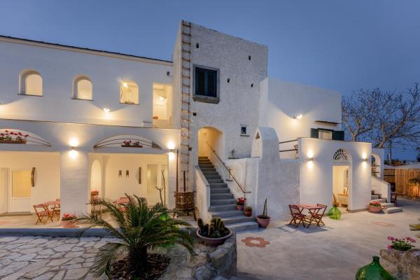 På billedet ses objektet Cala Cala Rooms,Restaurant & Farm Experience beliggende i byen Procida.