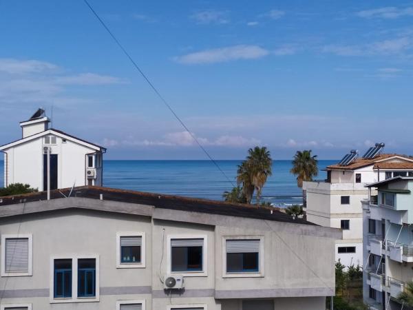 A la foto es mostra l'objecte Reli apartament situat a la ciutat de Golem.