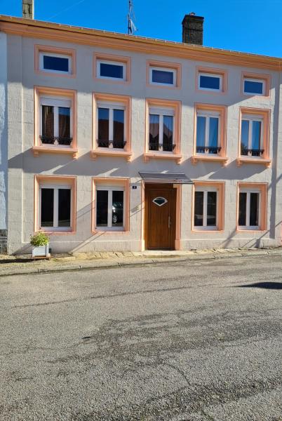 På bildet vises objektet Appartement soleil som ligger i byen Outremécourt.