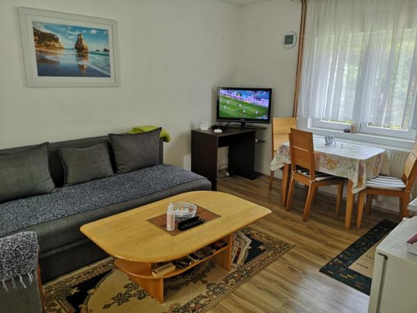 På billedet ses objektet Apartmani Žubor beliggende i byen Rupavci.