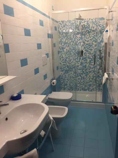 På billedet ses objektet Elba Hotel beliggende i byen Rosignano Solvay.