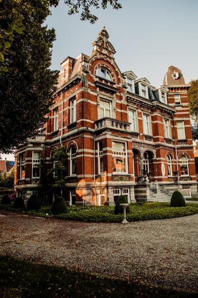 Kuvassa näkyy kohde B&B 't Kasteel & 't Koetshuys, joka sijaitsee kaupungissa Steenkerke.
