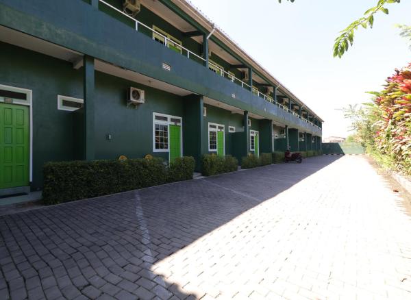Nella foto è visibile l'oggetto Cantik Hotel situato nella città di Cimaung.