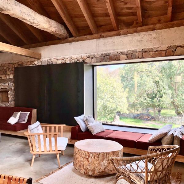 Nella foto è visibile l'oggetto El pajar de abajo - Pedraza - situato nella città di El Arenal.