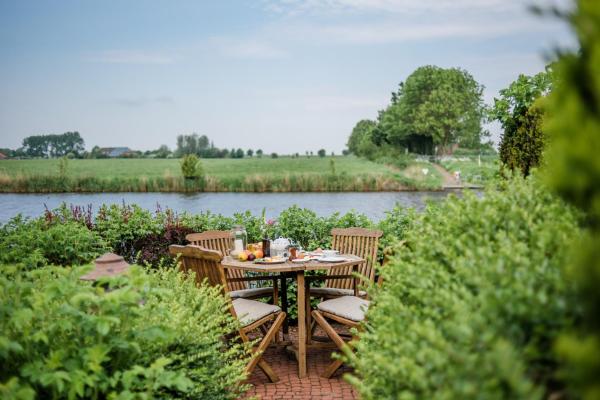 A la foto es mostra l'objecte Fährhauslodges Natur in Sicht situat a la ciutat de Neuwesteel.