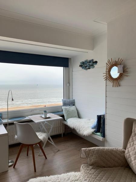 A la foto es mostra l'objecte Santiago seaview situat a la ciutat de Oostende.
