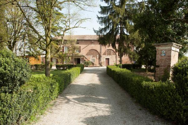 På billedet ses objektet Agriturismo Dosso al Porto beliggende i byen Moglia.