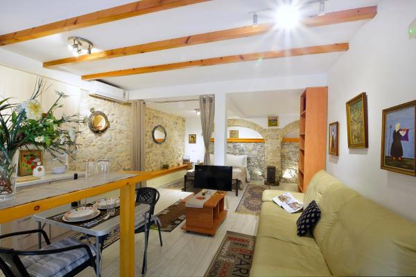 Bild 5: Studio in Corfu town