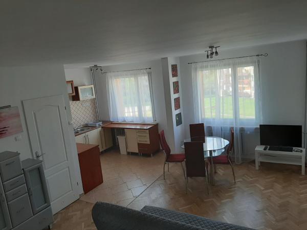 På bildet vises objektet Apartament Bella som ligger i byen Bolesławiec.