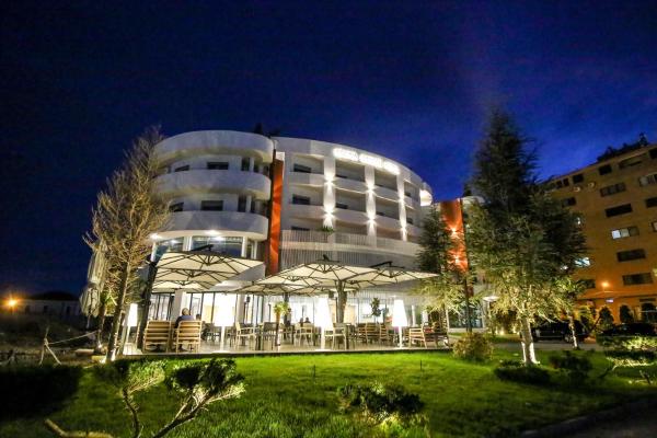 Regina Garden Vlore, Vlorë