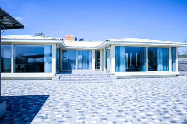 Nella foto è visibile l'oggetto Villa Blanca situato nella città di Zatoka.