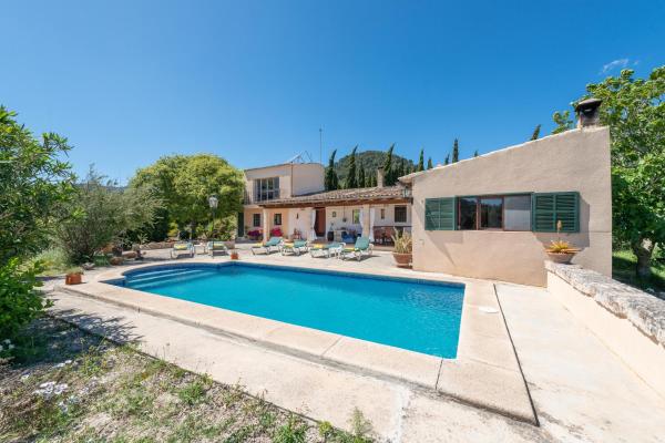 På billedet ses objektet Villa Sa Torre with pool in Mallorca beliggende i byen Campanet.