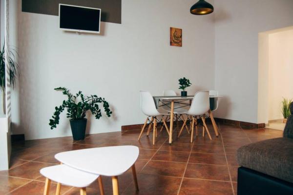 Nella foto è visibile l'oggetto Rákóczi apartman situato nella città di Mătişeni.