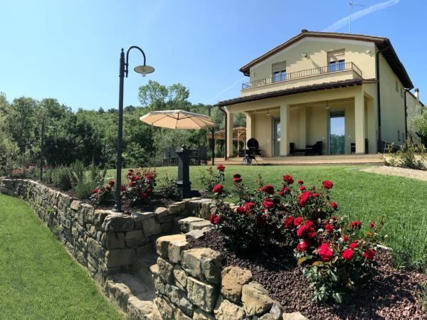 På billedet ses objektet Holiday Home Pianelli by Interhome beliggende i byen Podere Monte Lucci.