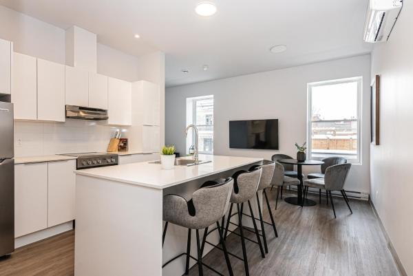 Billede 4: Stylish & Fun 1 Bedroom Apartment in Le Plateau by Den Stays