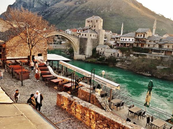 A la foto es mostra l'objecte Frida Apartment situat a la ciutat de Mostar.