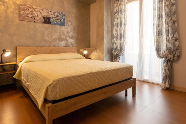На фото показан объект Qualità è Amore ROOMS, расположенный в городе Лорето.