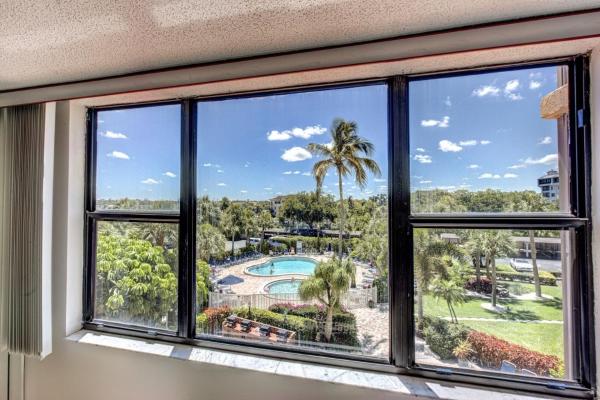 Harbor Towers 3rd Floor, Bay Views - Venice, FL