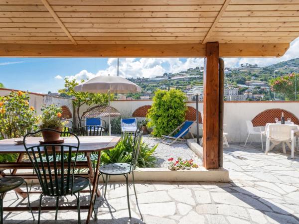 På bildet vises objektet Holiday Home Villa Lamarmora by Interhome som ligger i byen Poggio.