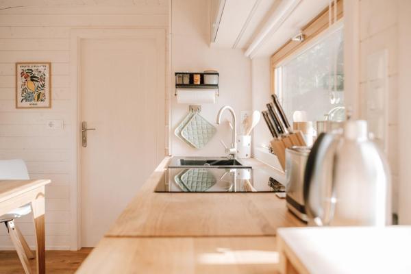 Bild 9: Tiny House, Kleinod im Grünen