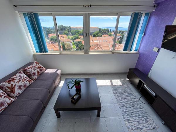 Na fotografii je vidět objekt Apartments Bella Vista Split nacházející se ve městě Split.