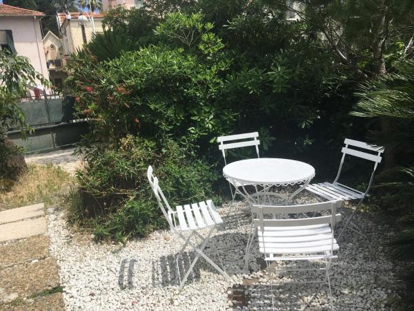 Cozy House With Parking And Garden - Nice