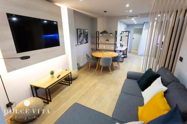 写真にはビジャレアル市にあるApartamento Napoli , living suites en Vila realが写っています。