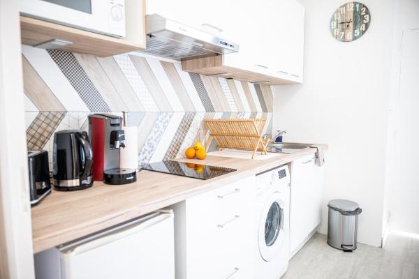 Fotografie 9: CORAIL STUDIO - 2MIN PLAGE CENTRE VILLE - CLIM - WIFI - PARKING PRIVÉ - IDEAL FAMILLE - La Grande Motte