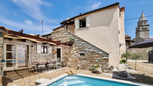 La photo montre l'objet Rustic Villa Katarina by Villas Holiday situé dans la ville de Gračišće.