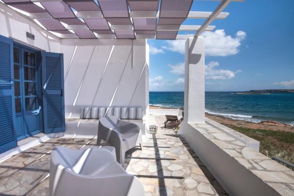 Kyma Seafront Exceptional 2bd House In Naousa - Paros