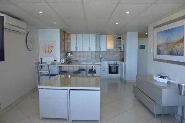 Foto 4: Accommodation Front - Classy 4 Sleeper with Ocean Views