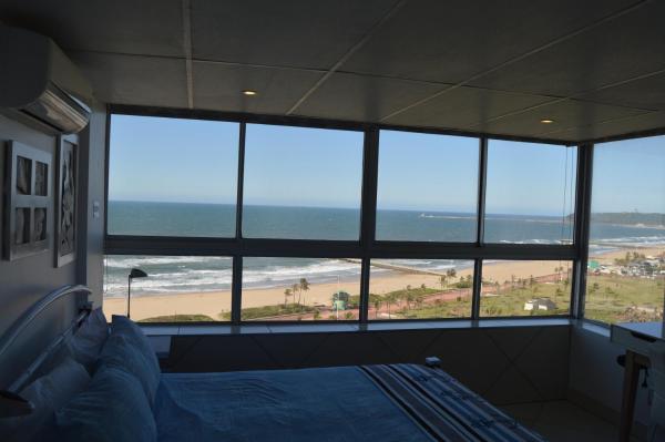 Foto 9: Accommodation Front - Classy 4 Sleeper with Ocean Views