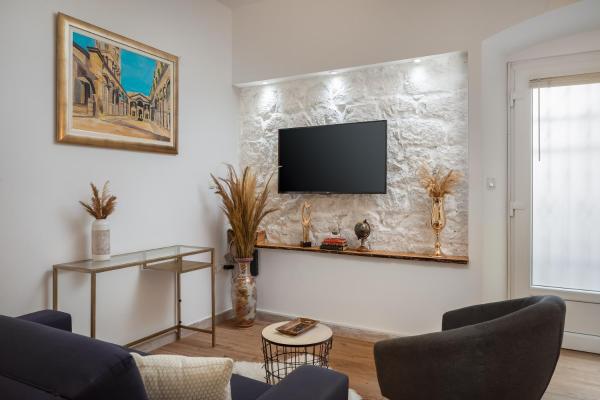 JoJo studio apartment - Feel the City's Heartbeat, Split