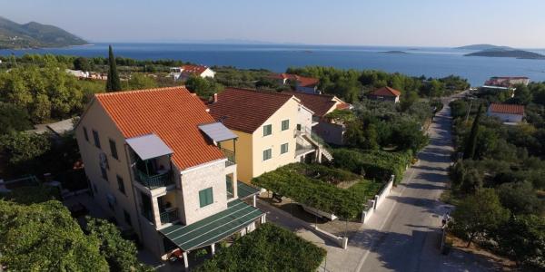 På billedet ses objektet Apartment in Orebic with balcony, air conditioning, WiFi, dishwasher (4934-5) beliggende i byen Orebić.