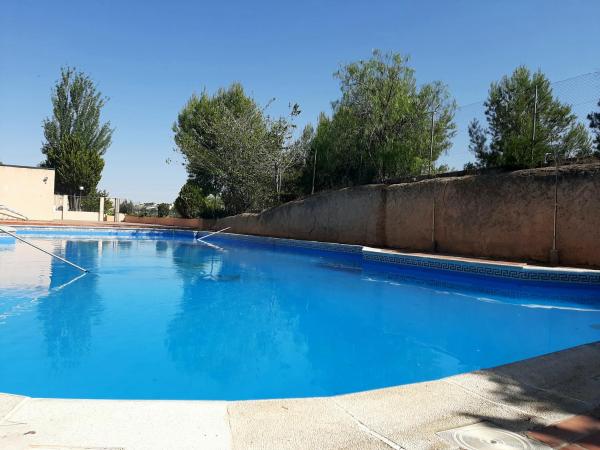 A la foto es mostra l'objecte Apartamentos Serrallo situat a la ciutat de Granada.