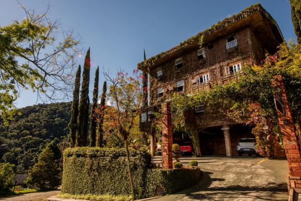 På billedet ses objektet Pousada Monte Imperial beliggende i byen Petrópolis.