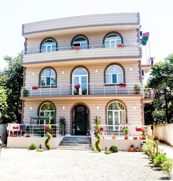 Nica - Georgia