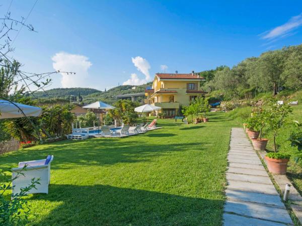 På billedet ses objektet Holiday Home Olivo by Interhome beliggende i byen Massarosa.
